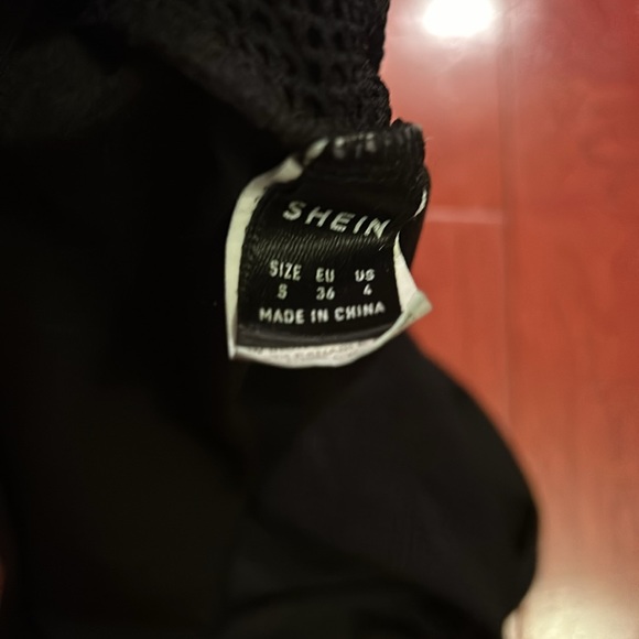 Shein work out top - Picture 5 of 5